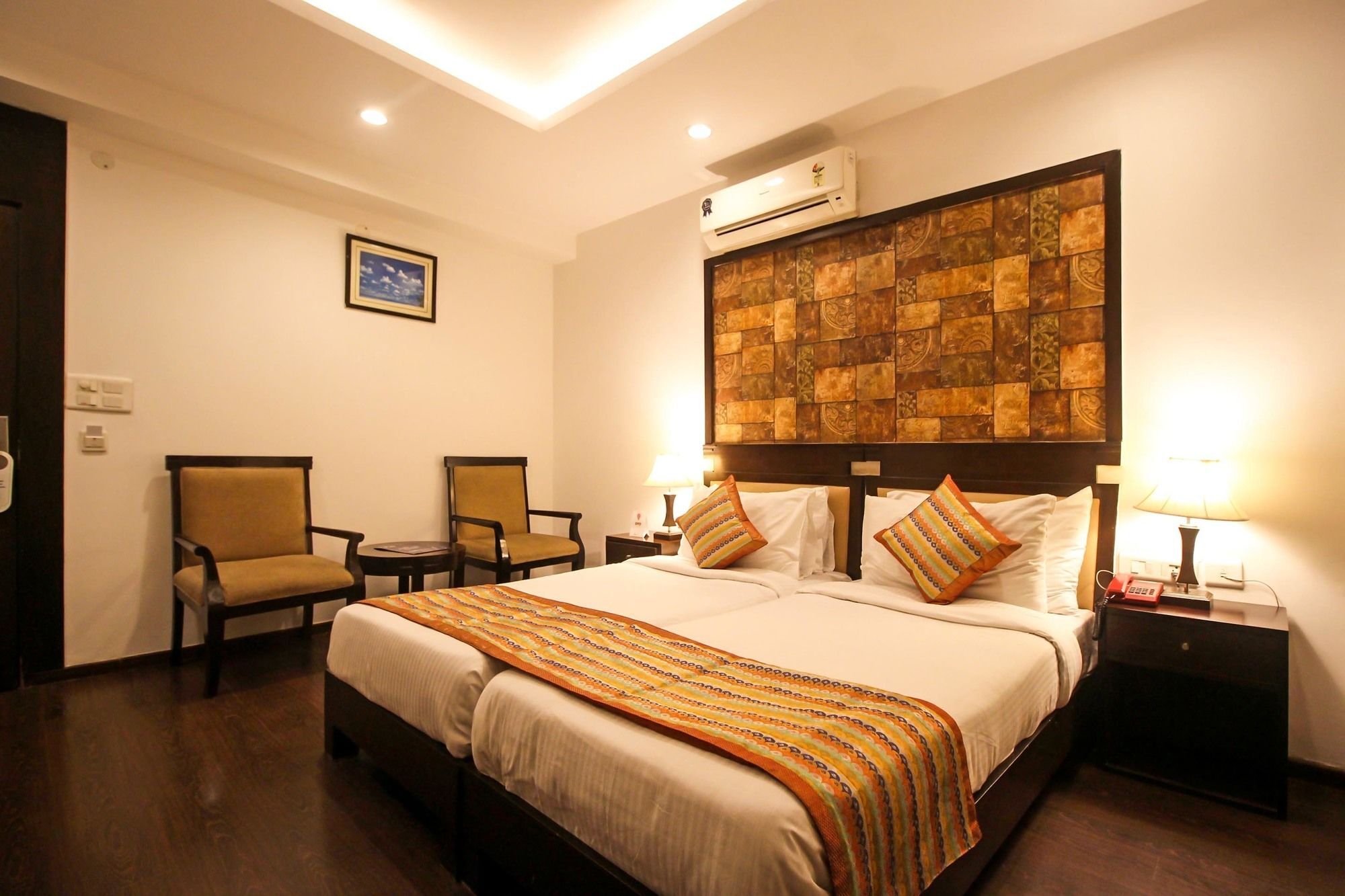Oyo 9841 The Vivir 1 Hotel Noida Buitenkant foto
